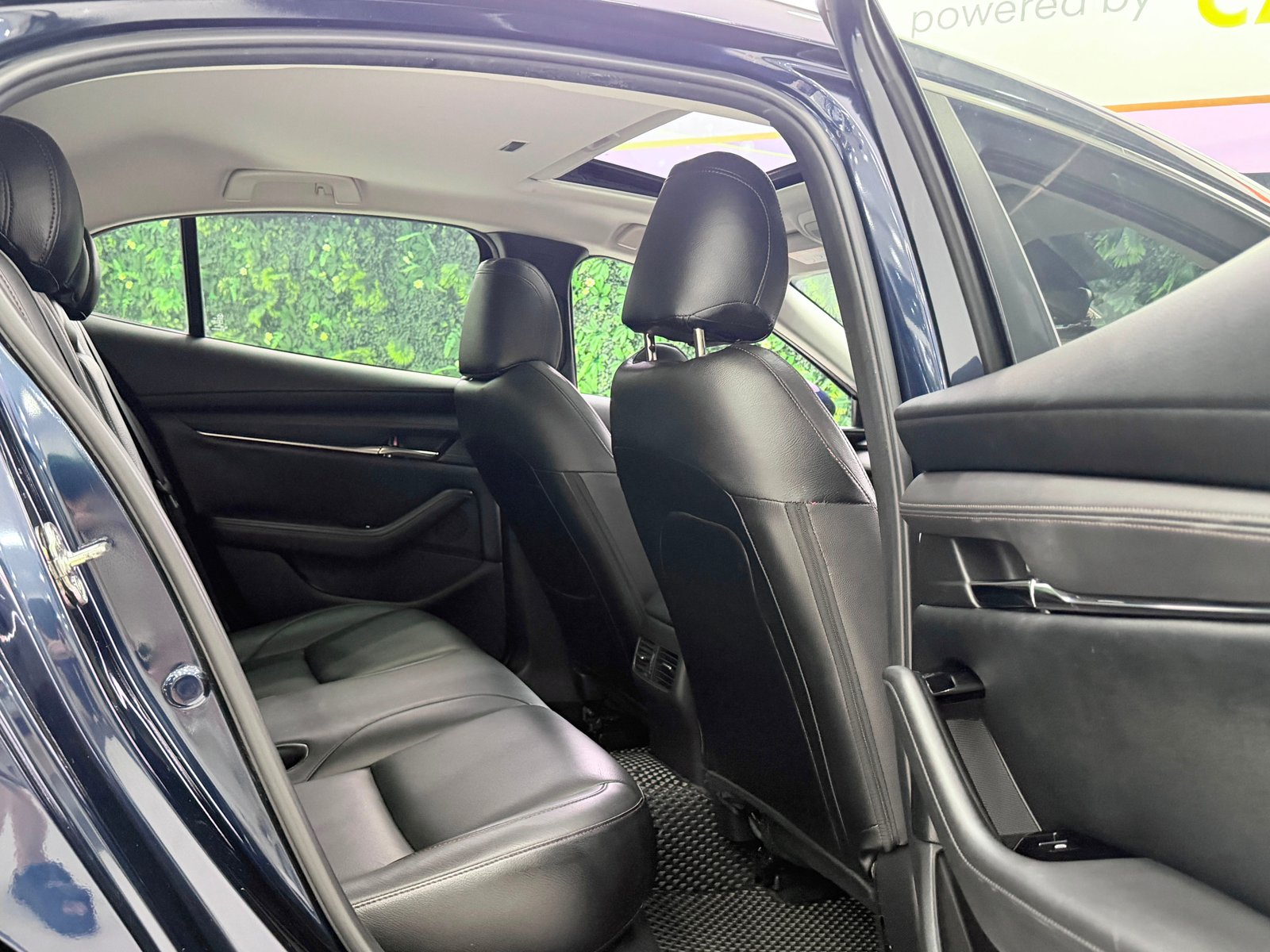 Mazda 3 1.5 M Hybrid Elegance photo 6